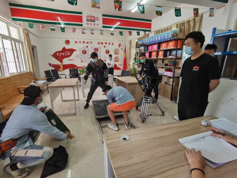 追星女孩心理学分析报告：兖州市广告片拍摄公司揭秘饭圈应援式传播逻辑